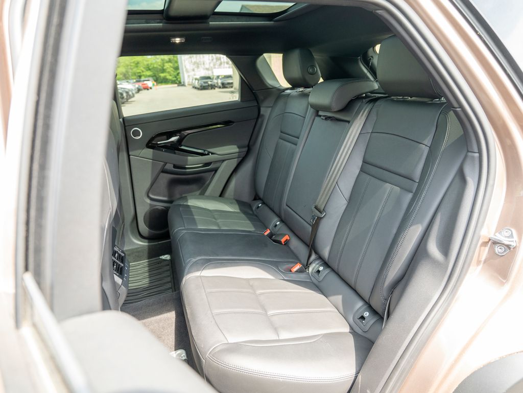 2024 Land Rover Range Rover Evoque S photo 32