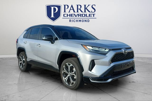 2025 Toyota RAV4 XSE's photo