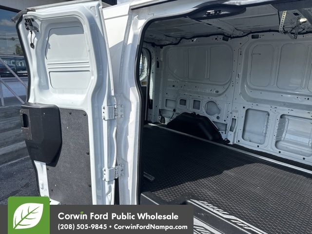 2017 Ford Transit photo 23