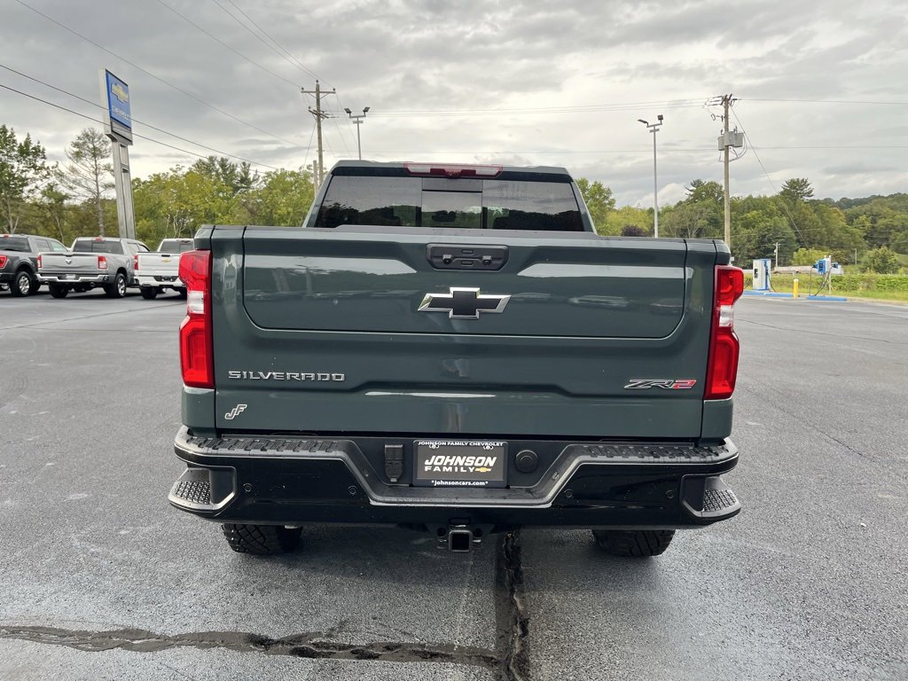 2026 Chevrolet Silverado ZR2 photo 13