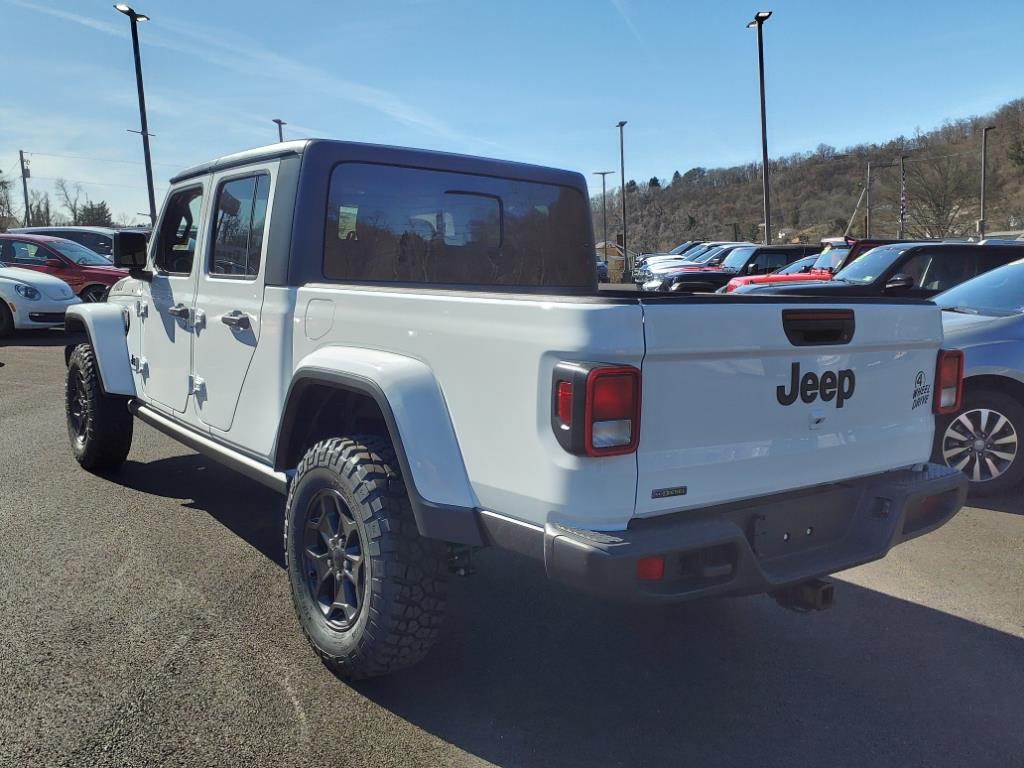 2023 Jeep Gladiator Willys photo 3