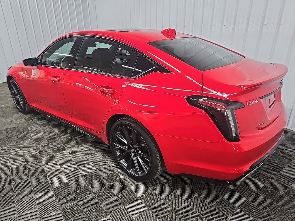 2024 Cadillac CT5 V photo 9