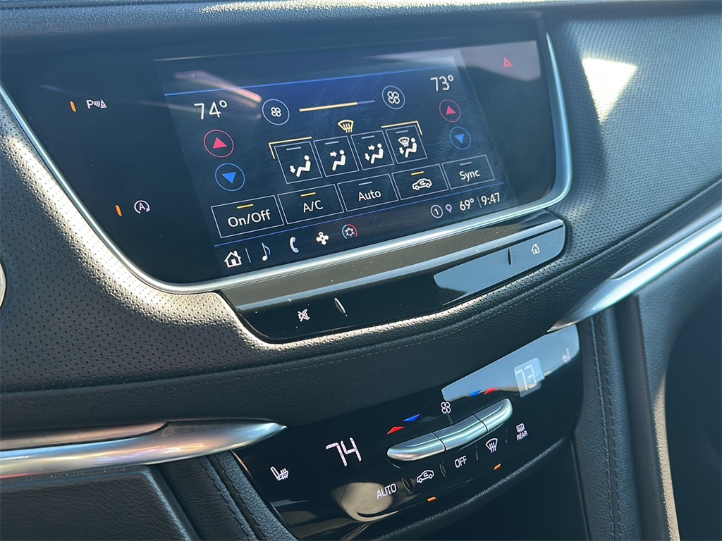 2023 Cadillac XT5 Luxury photo 10