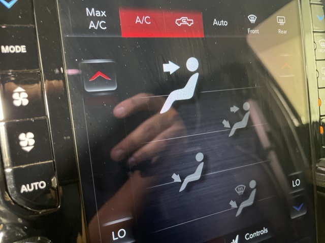 2021 Ram 2500 Laramie photo 28