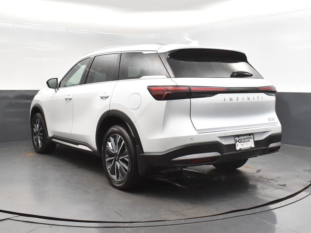 2026 Infiniti QX60 Luxe photo 4