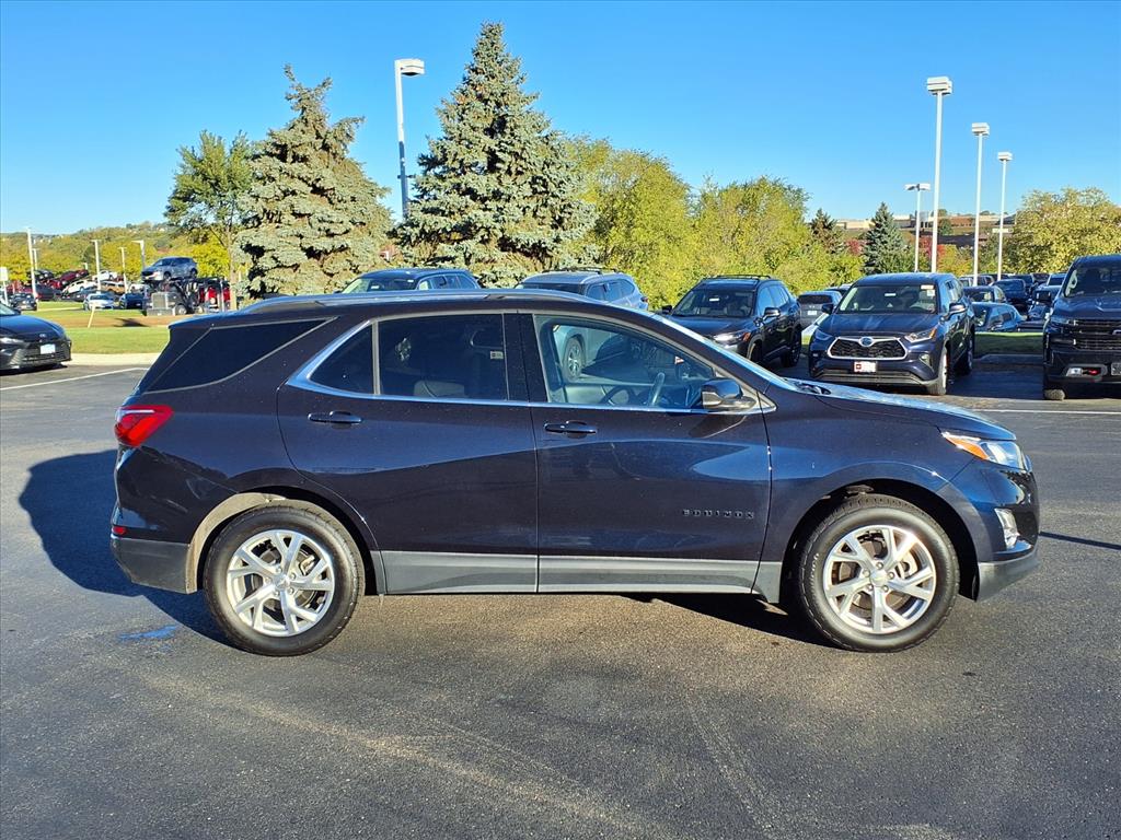 Used 2020 Chevrolet Equinox LT with VIN 3GNAXVEX0LS527432 for sale in Burnsville, Minnesota