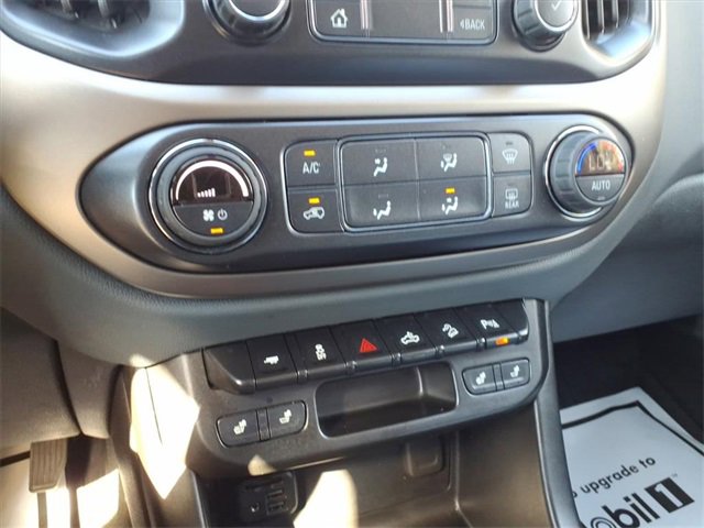 2021 Chevrolet Colorado Z71 photo 18