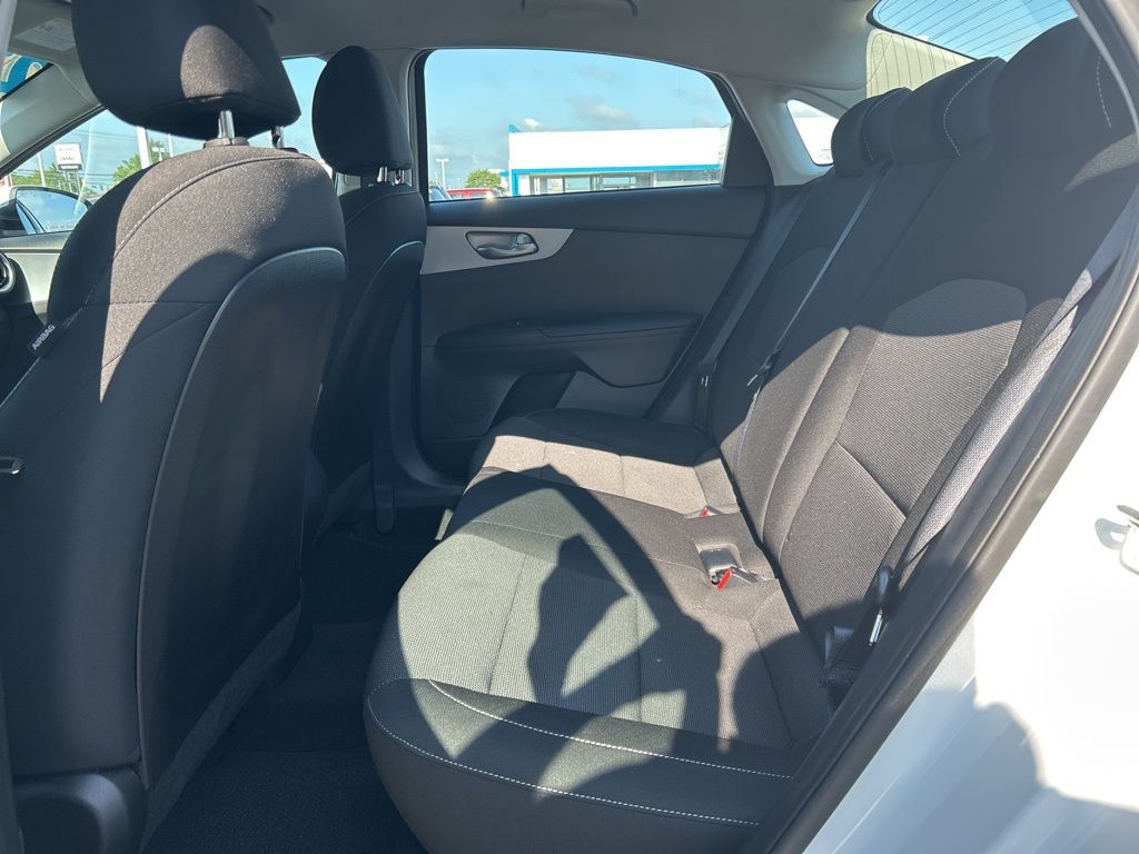 2023 Kia Forte LXS photo 18
