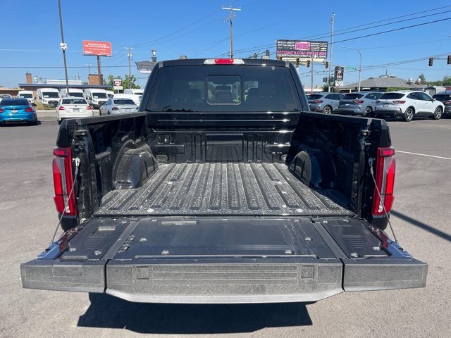 2025 Ford F-150 Lariat photo 19