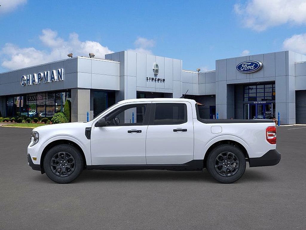 2025 Ford Maverick XLT photo 3