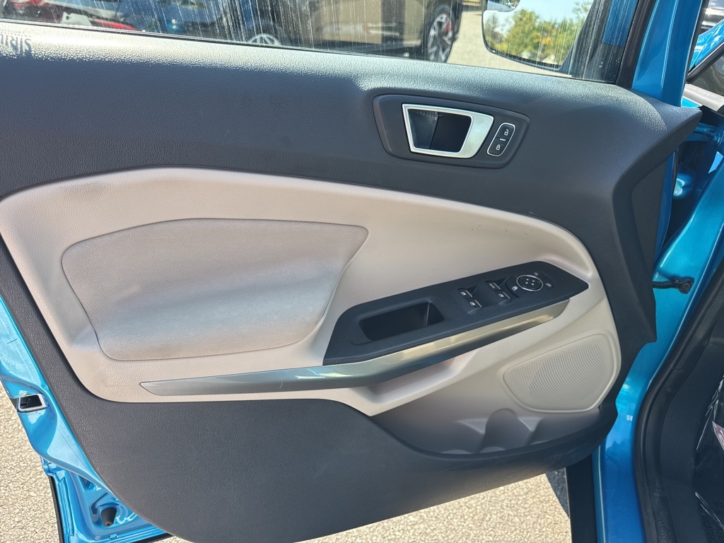 2018 Ford EcoSport SE photo 12
