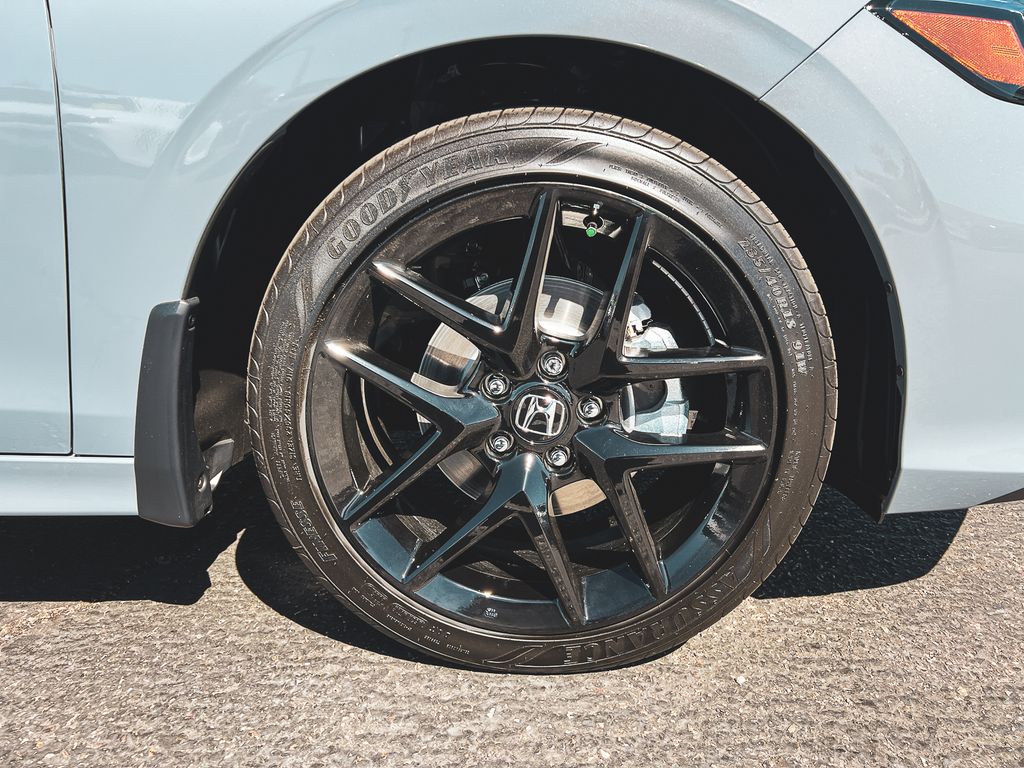 2026 Honda Civic Hybrid Sport photo 4