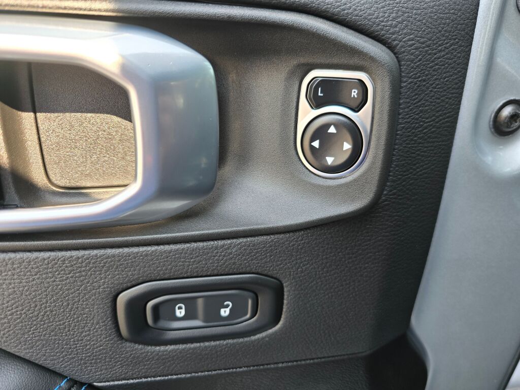 2024 Jeep Wrangler High Altitude 4xe photo 21
