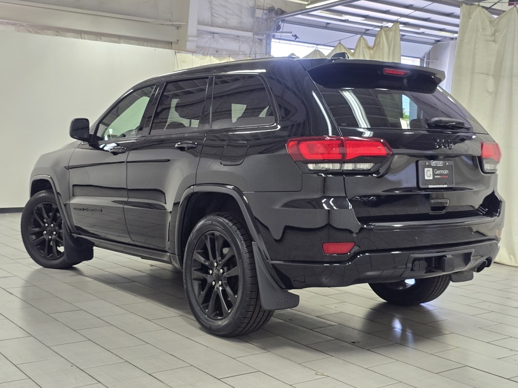 2018 Jeep Grand Cherokee Altitude photo 10