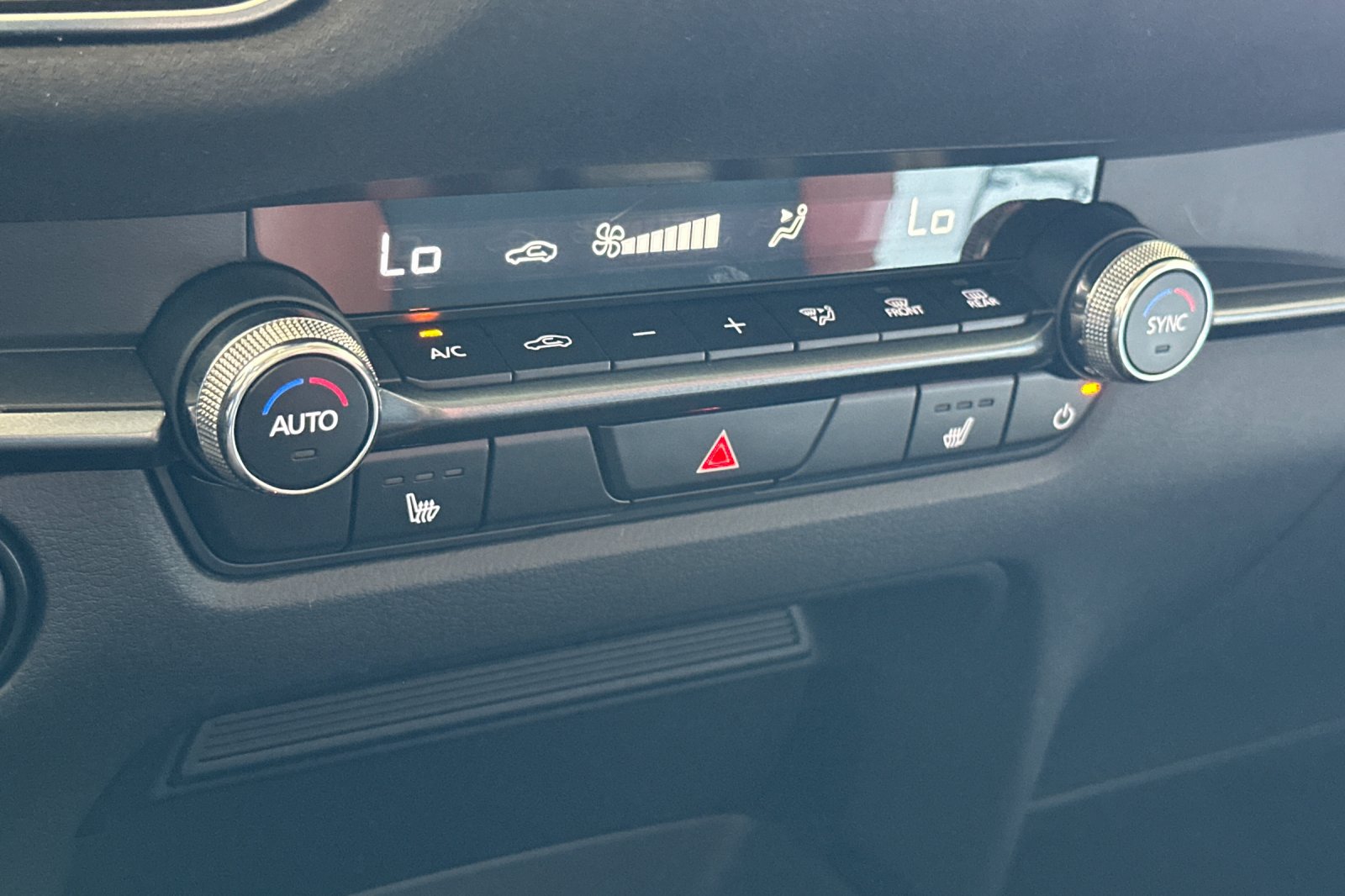 2024 Mazda CX-30 2.5 Carbon Turbo photo 18