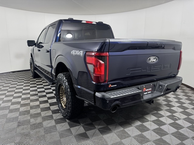 2025 Ford F-150 XLT photo 2