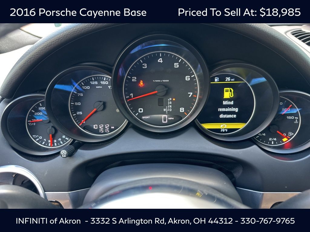2016 Porsche Cayenne Base photo 2