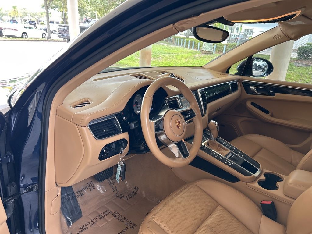 2015 Porsche Macan S photo 6