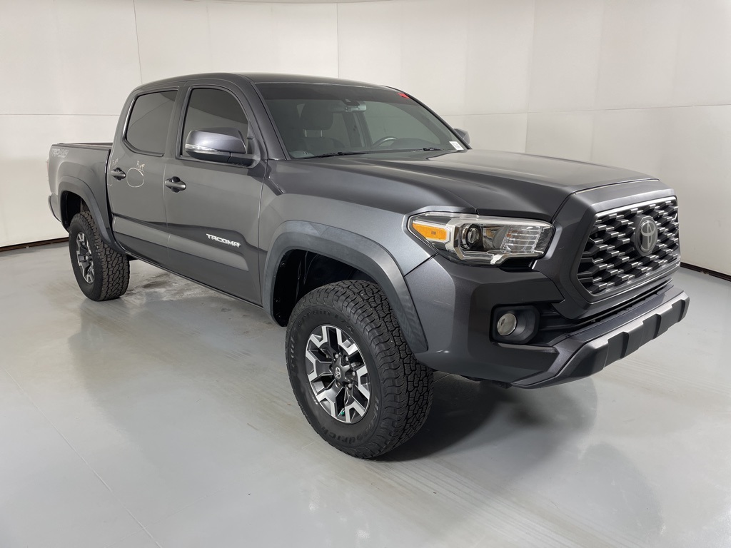 2021 Toyota Tacoma TRD Off-Road photo 2