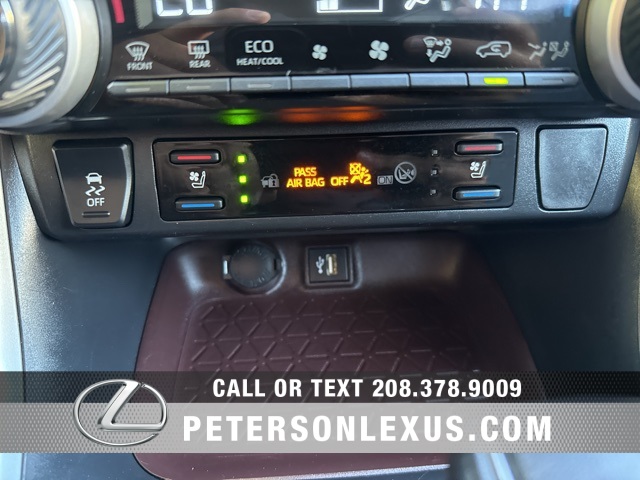 2023 Toyota RAV4 Hybrid Limited photo 12