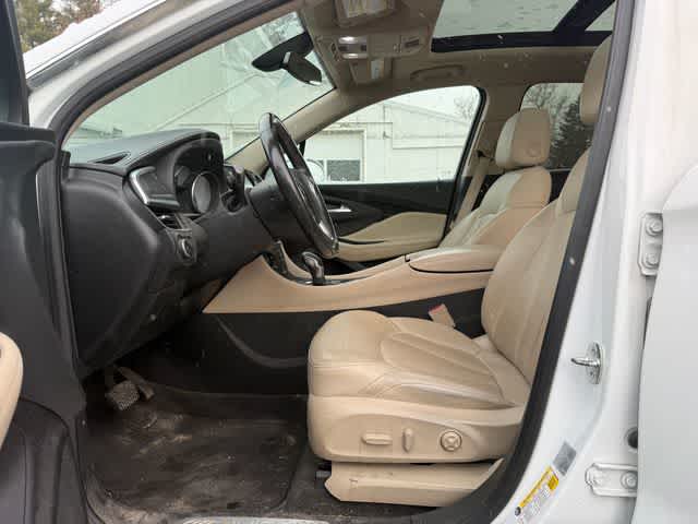 2017 Buick Envision Essence photo 3