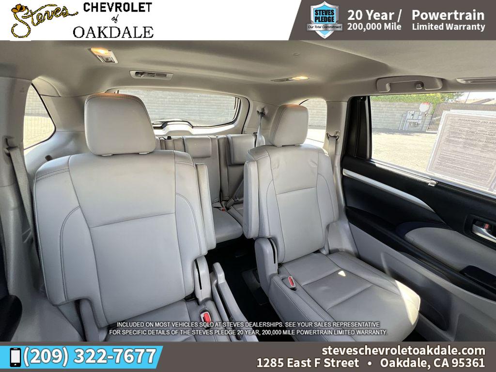 2019 Toyota Highlander XLE photo 24
