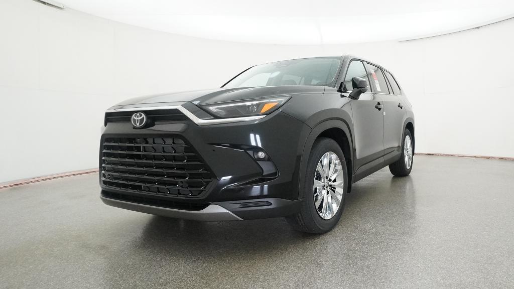 2026 Toyota Grand Highlander Platinum AWD photo 4