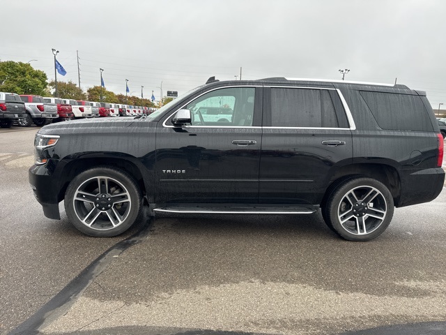 2017 Chevrolet Tahoe Premier photo 4