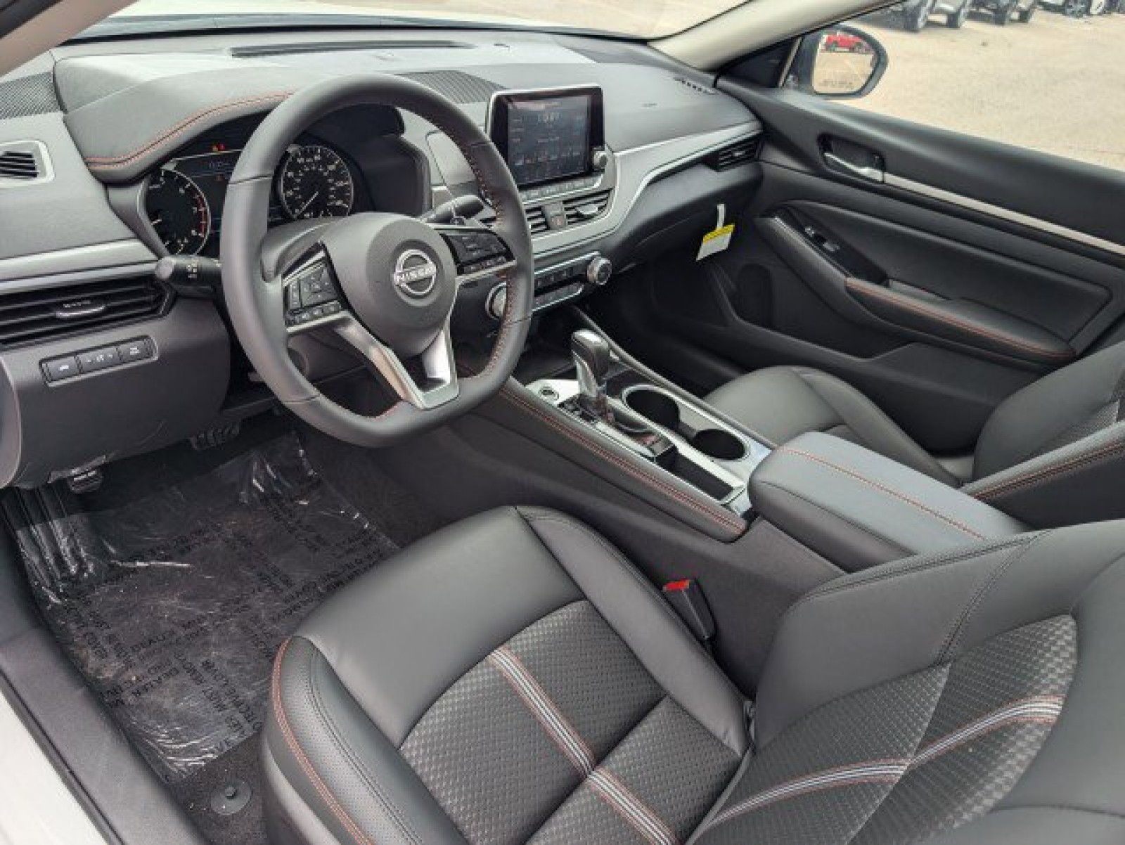 Used 2024 PEARL WHIT Nissan 2.5 SR image 10