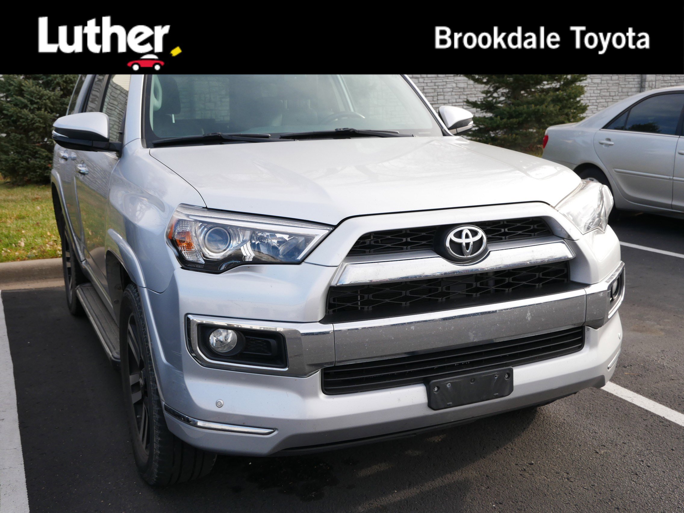 2016 Toyota 4Runner Limited's photo