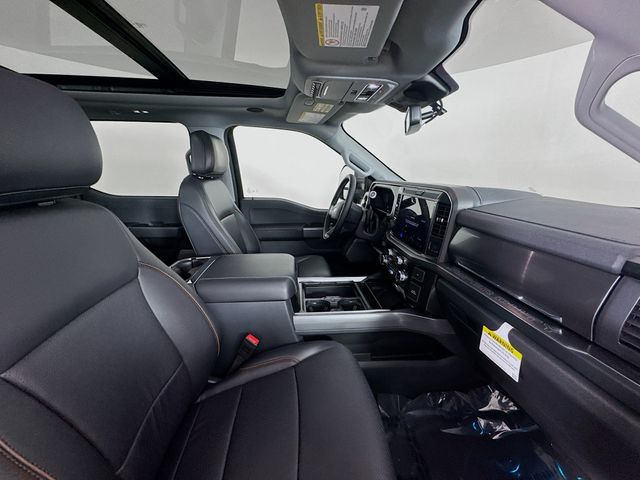 2025 Ford F-250 photo 28