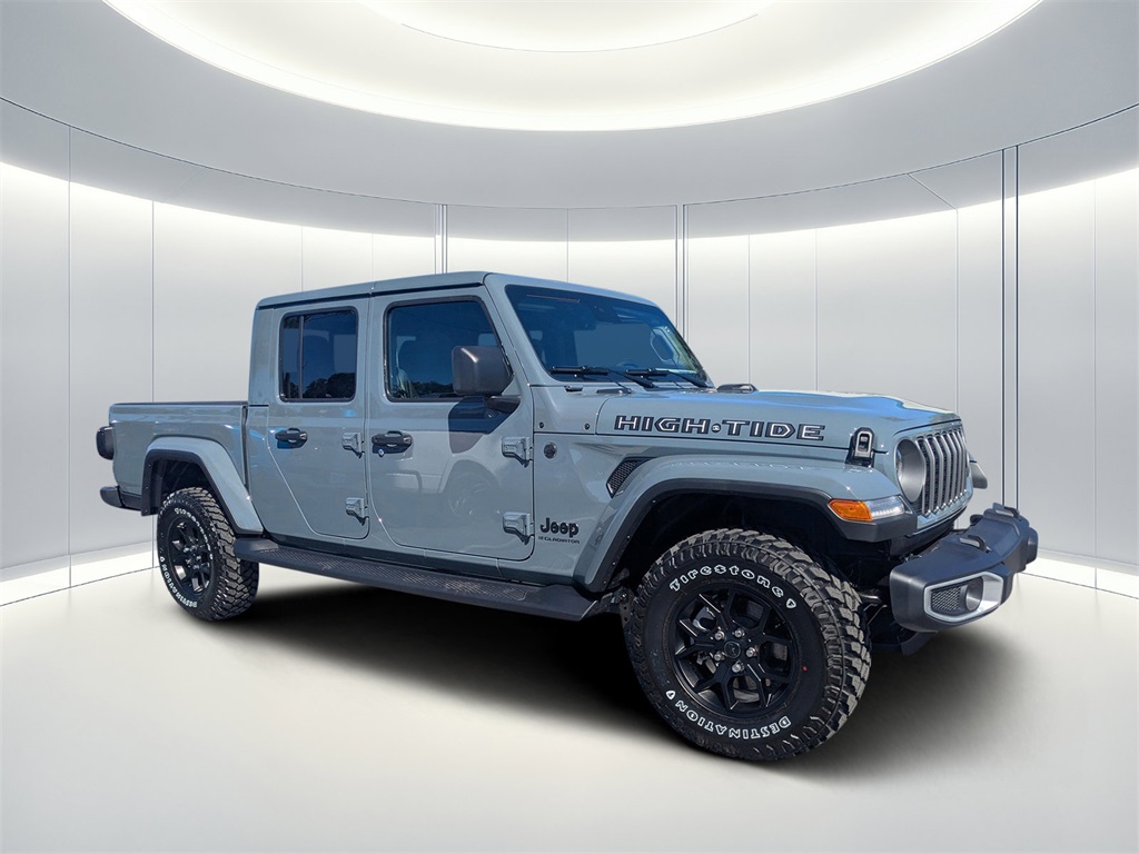 2025 Jeep Gladiator High Tide's photo