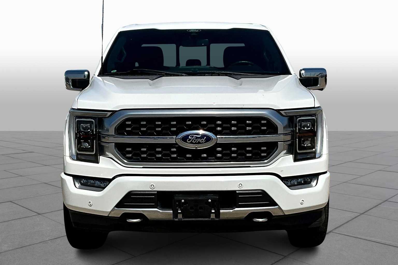 2022 Ford F-150 Platinum photo 3