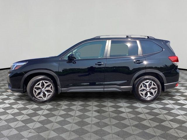 2020 Subaru Forester Premium photo 4