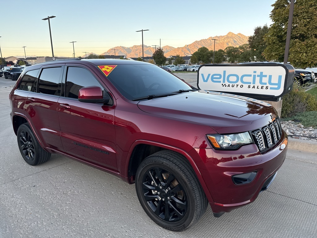 2022 Jeep Grand Cherokee WK Laredo X's photo
