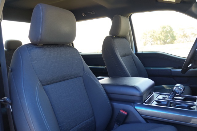 2023 Ford F-150 XLT photo 16