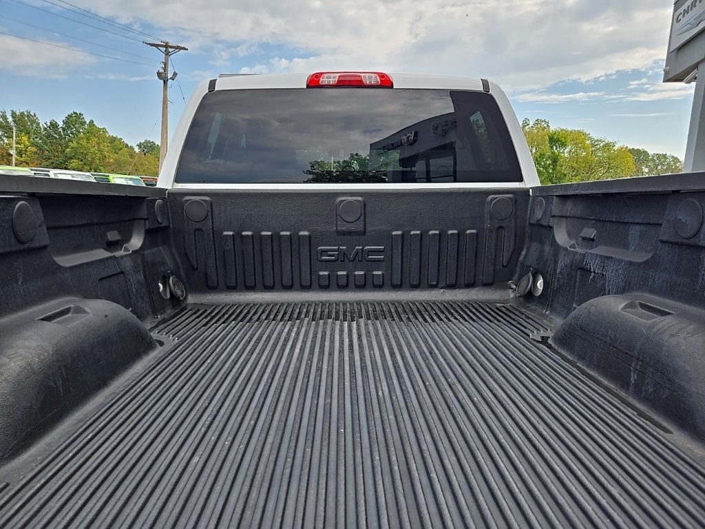 2015 Gmc Sierra Base photo 29
