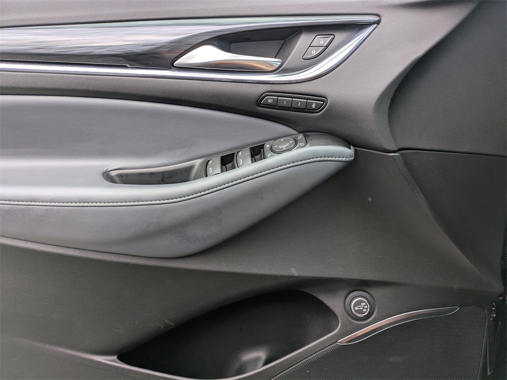 2024 Buick Enclave Premium photo 26