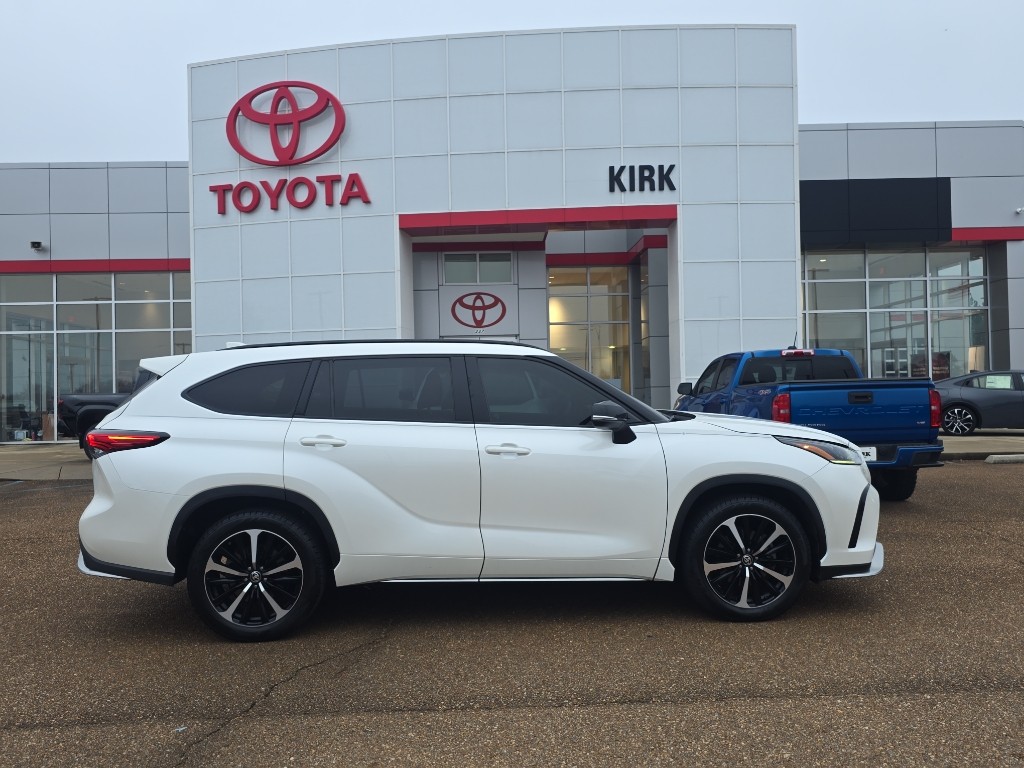 2021 Toyota Highlander XSE's photo