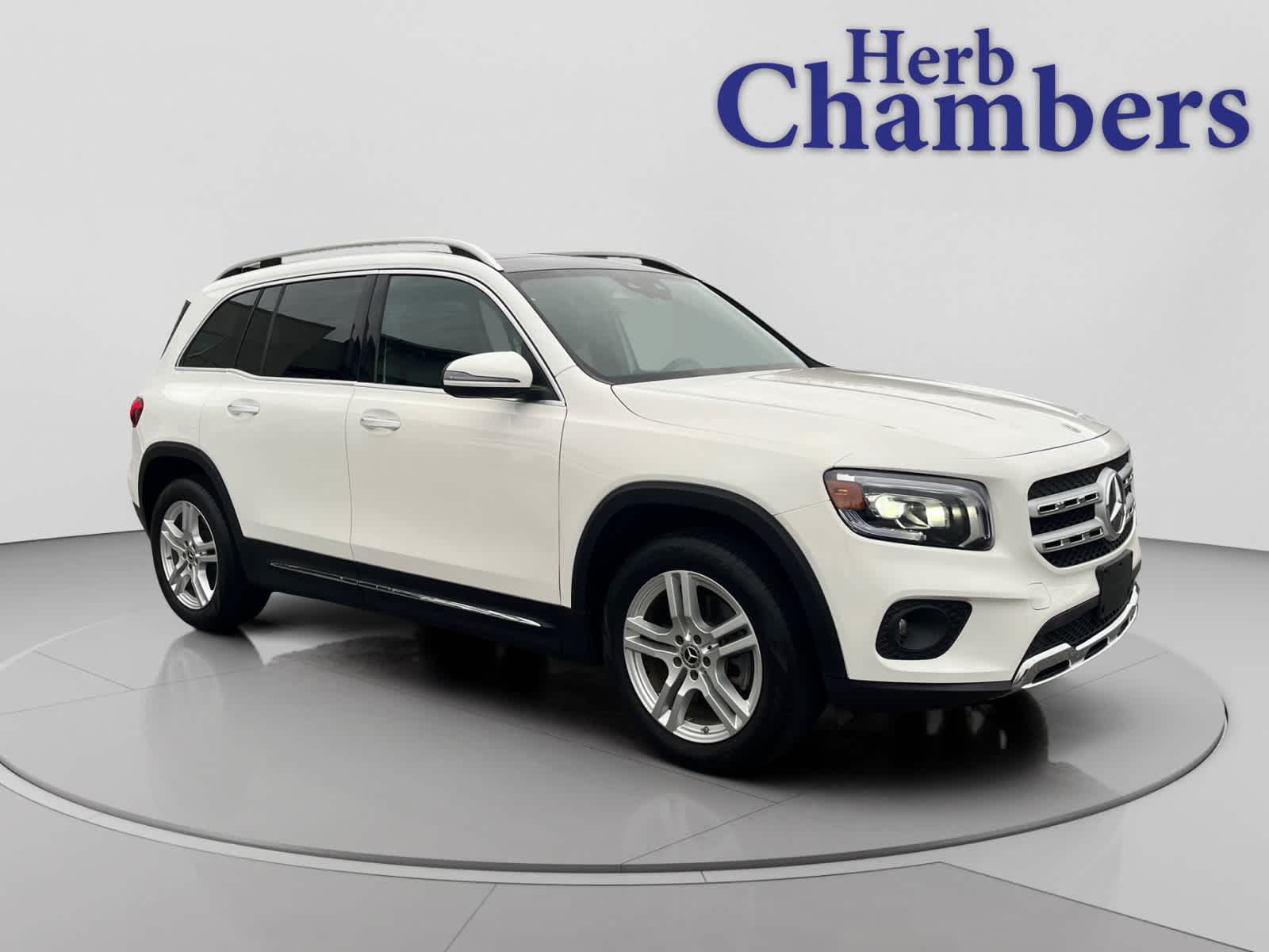 2021 Mercedes-Benz GLB Base's photo