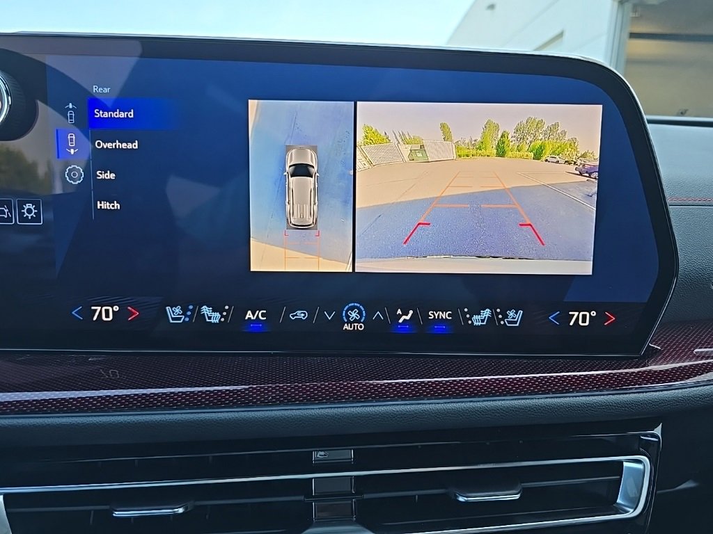 2025 Chevrolet Traverse RS photo 12