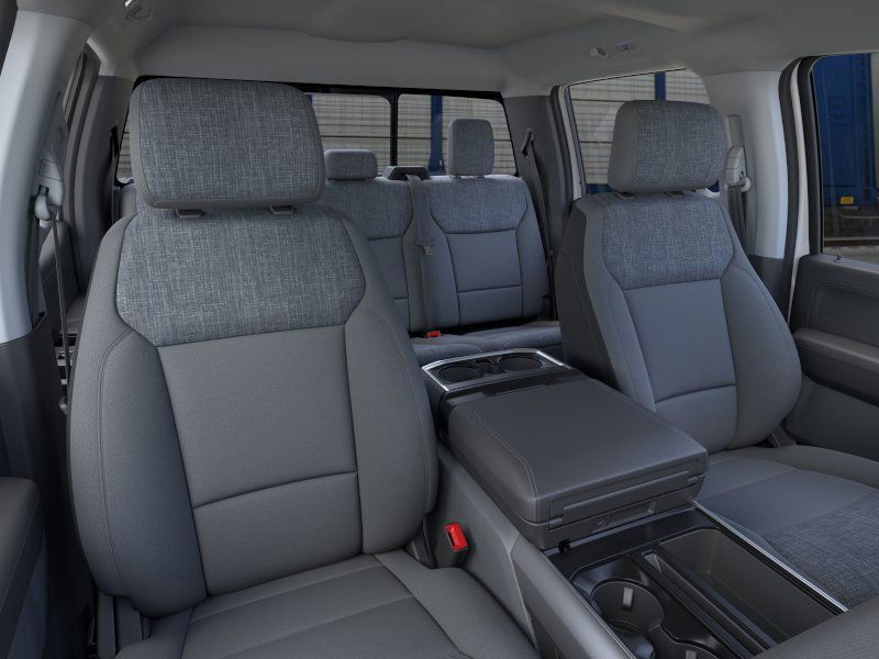 2025 Ford F-150 XLT photo 11