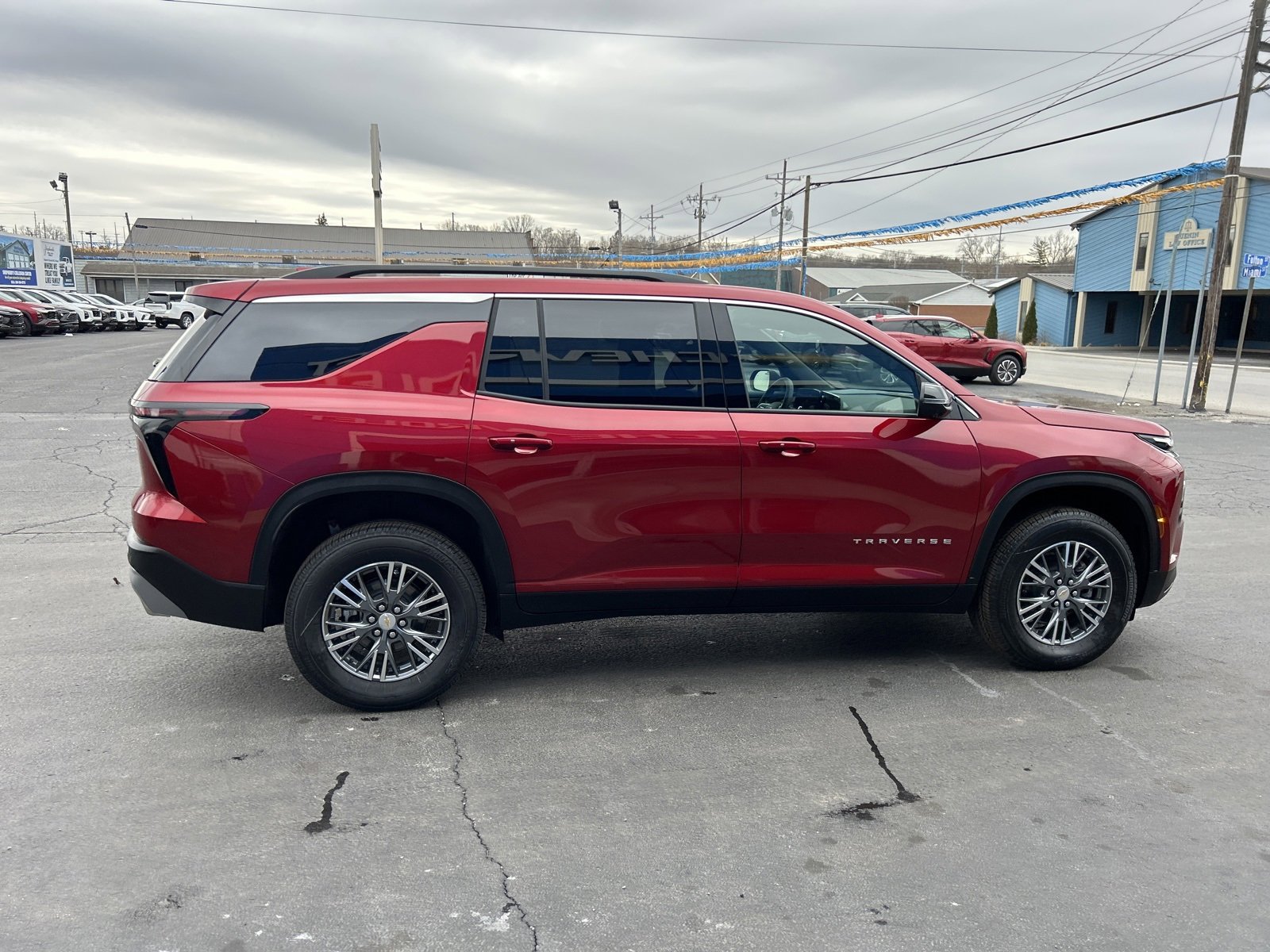2025 Chevrolet Traverse photo 7