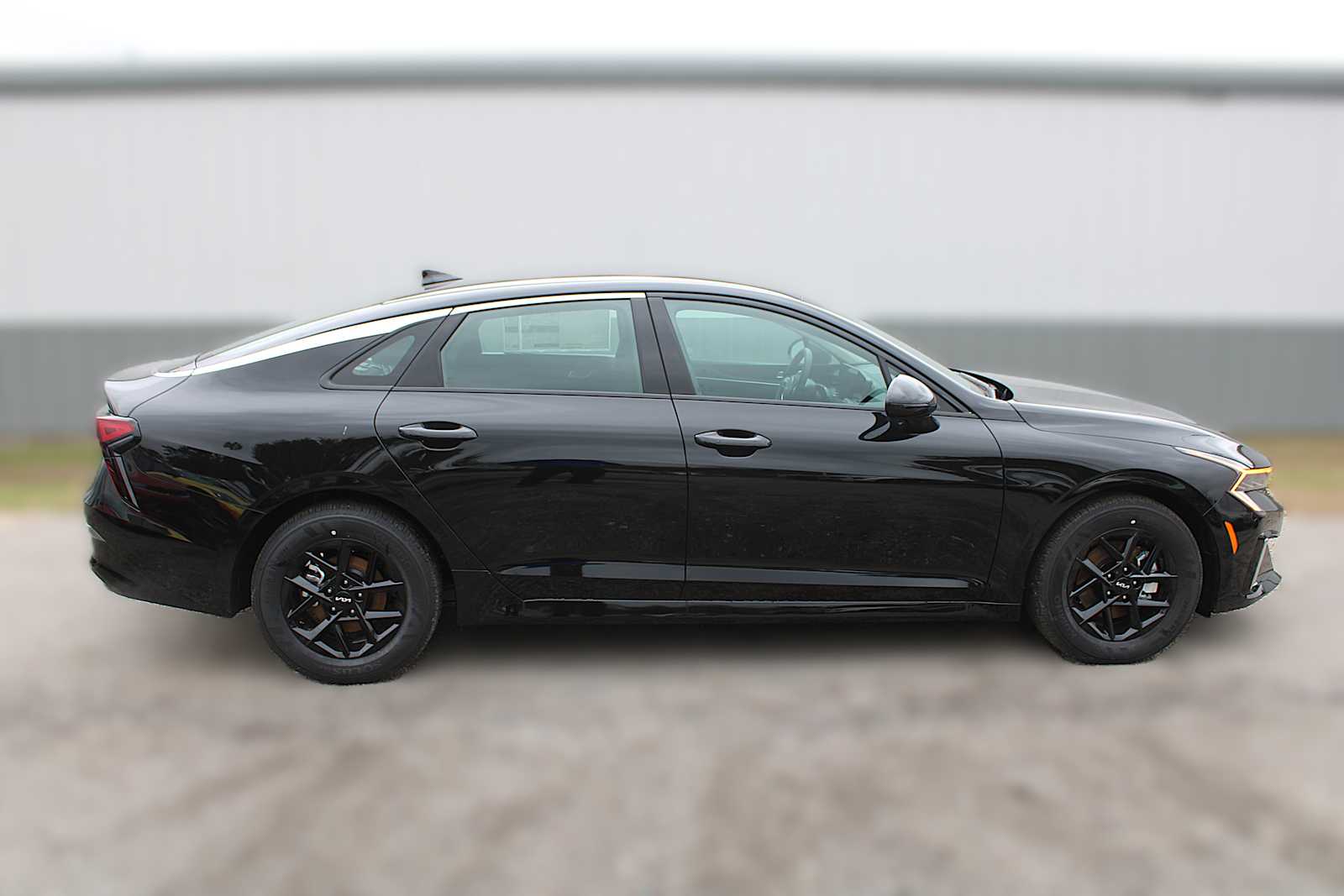 2026 Kia K5 LXS photo 4