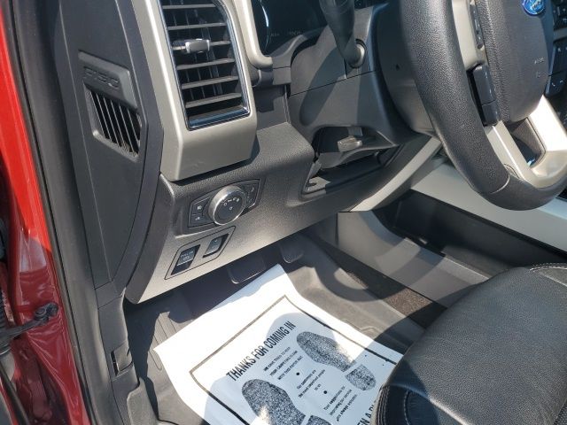 2020 Ford F-150 Lariat photo 19