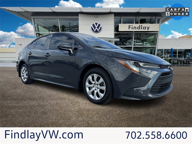 2025 Toyota Corolla LE's photo