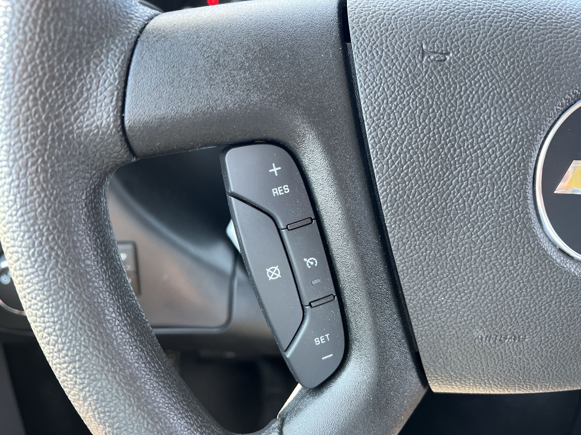 2025 Chevrolet Express Cutaway 3500 photo 15