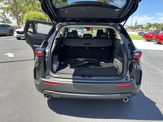 2025 Mazda CX-50 2.5 Select photo 10