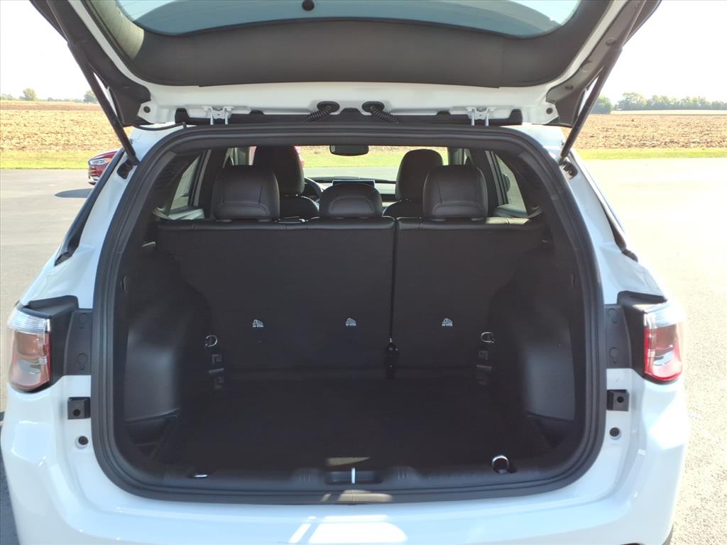 2026 Jeep Compass Latitude Altitude photo 8