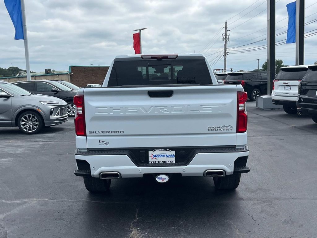 2026 Chevrolet Silverado 1500 High Country photo 5